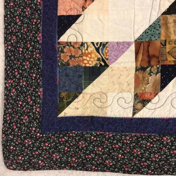 Mini quilt 24”x24” for table or wall. Handmade & high quality blue & multicolor - Picture 6 of 8